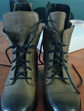 Golo Olive Lace-Up Leather Combat Boots